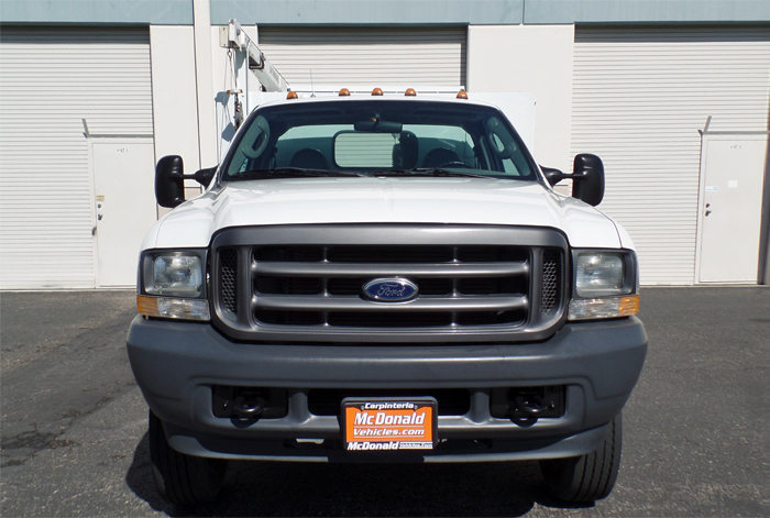 2004 Ford F-450 Crane - Front