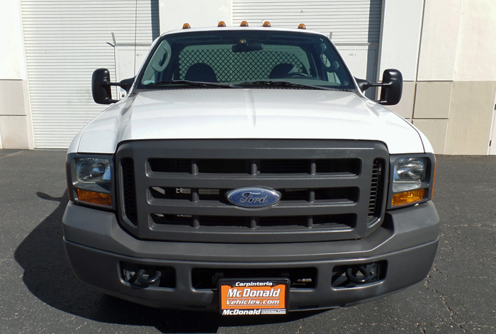 2005 Ford F-350 XL 9' Stakebed w/ Only 15K - Front View