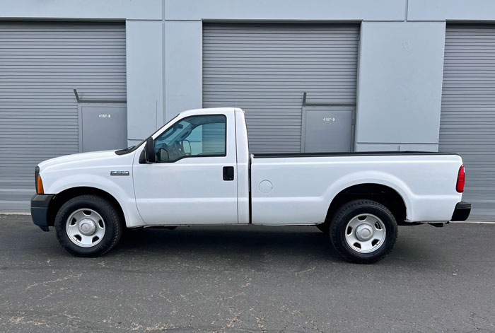 2005 Ford F-350- Driver Side