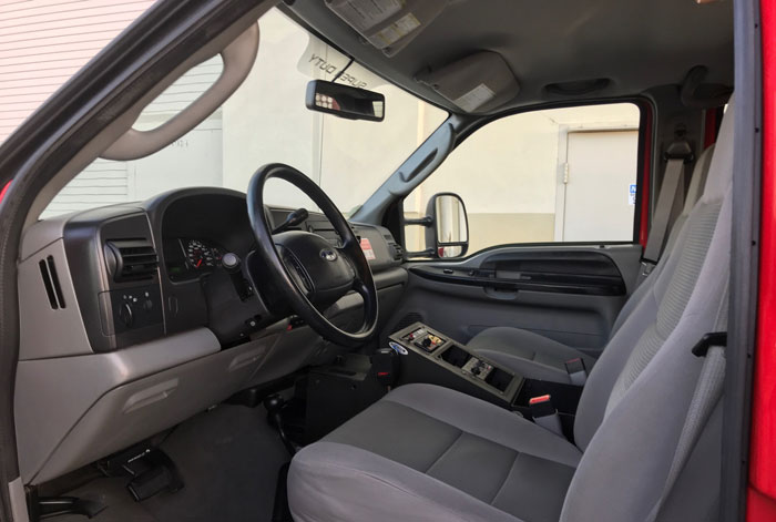 2007 Ford F-450 XLTL 4 x 4 Crew Cab Utility - Inside Driver Side - Front