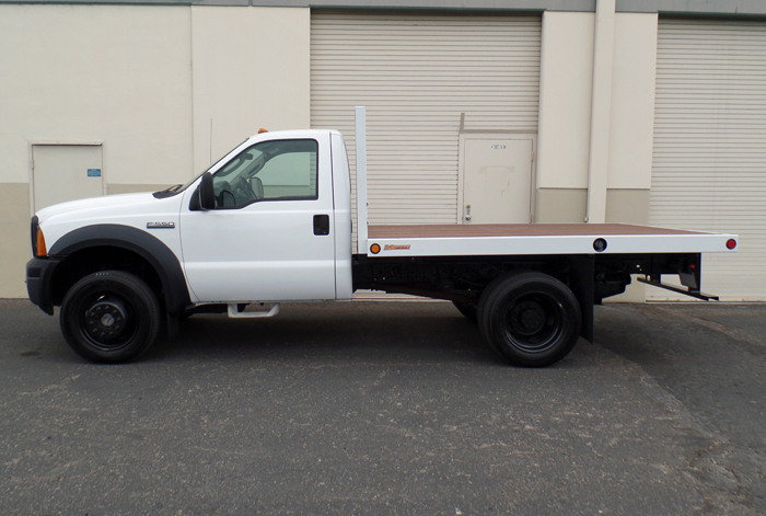 2007 Ford F-550 4 x 4 Cab & Chassis - Driver