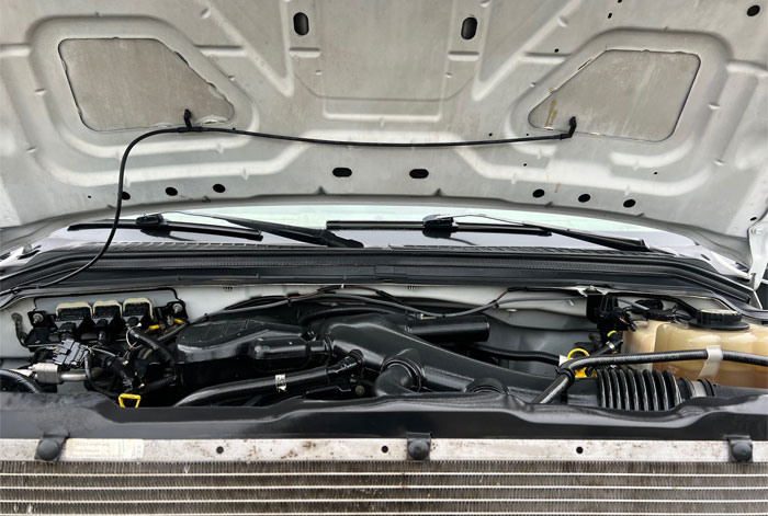 2008 Ford F-450 14' Stakebed - Engine Compartment