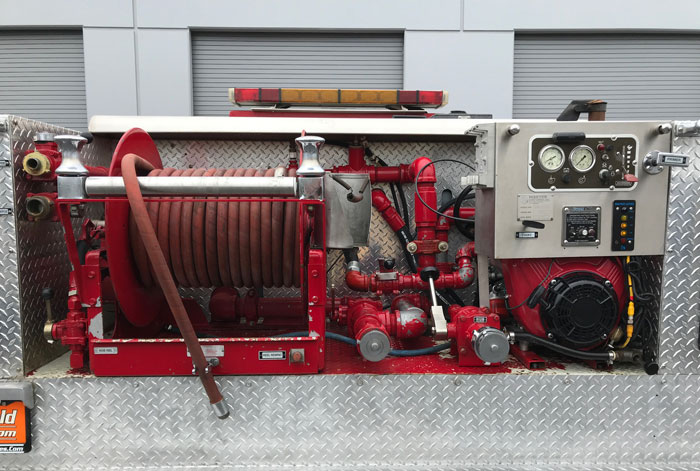 2003 Ford F-550 XL 4 x 4 - Equipment