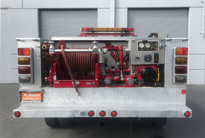 2003 Ford F-550 XL 4 x 4 - Rear View