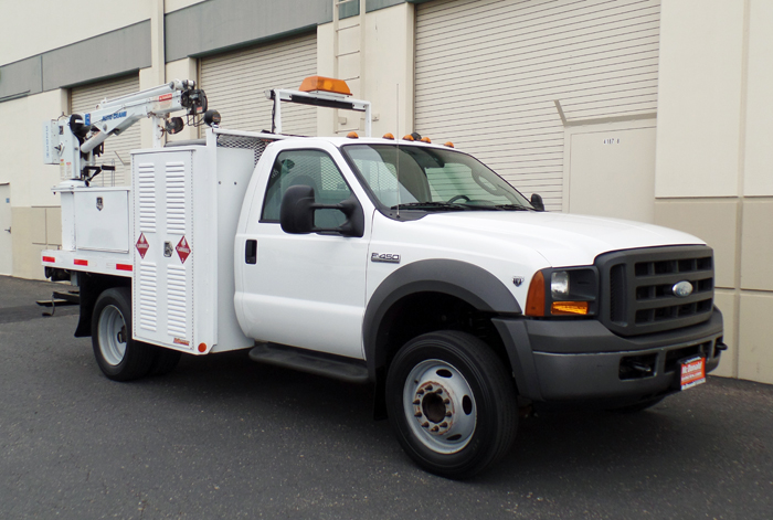 2005 Ford F-450 XL Welder/Service Truck w/ Crane & Only 69K