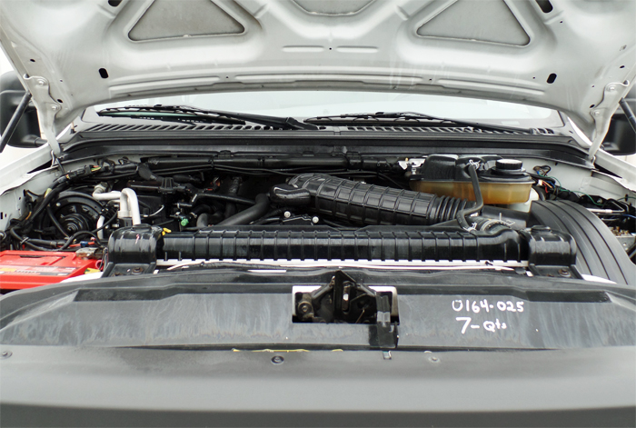 2005 Ford F-450 Welder/Service  - Engine Compartment View