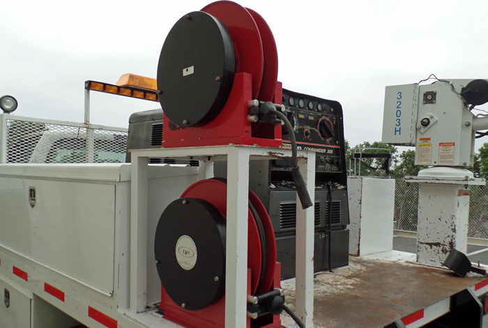2005 Ford F-450 Welder/Service - Reels
