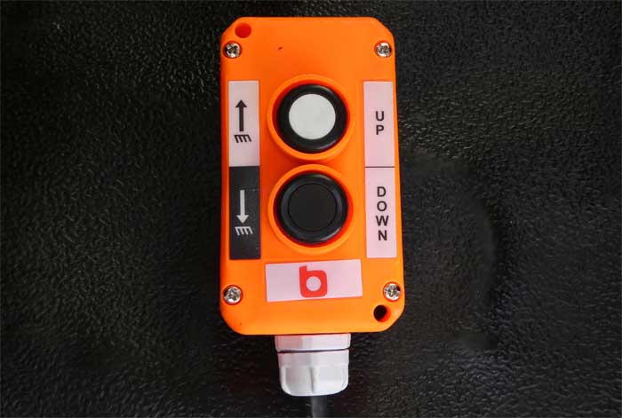 2006 Ford F-550 XL Truck w/ New 2-3 Yd Dump Body & New Hoist - In Cab Controller