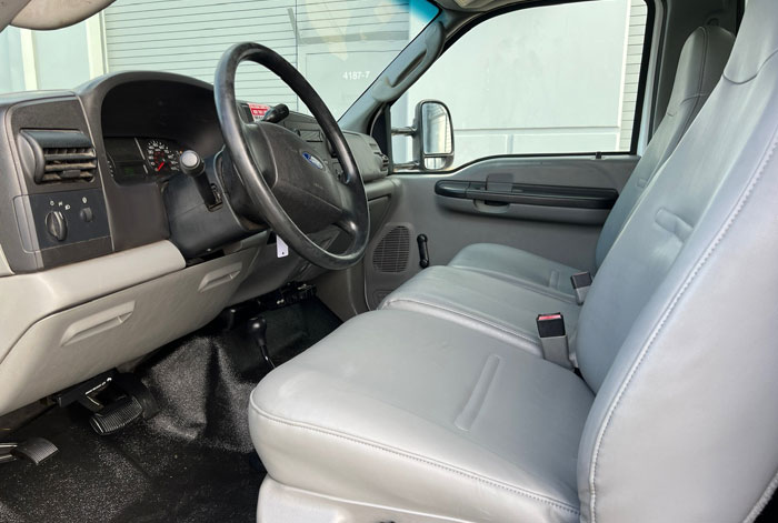 2006 Ford F-450 4WD Dump  - Inside Driver