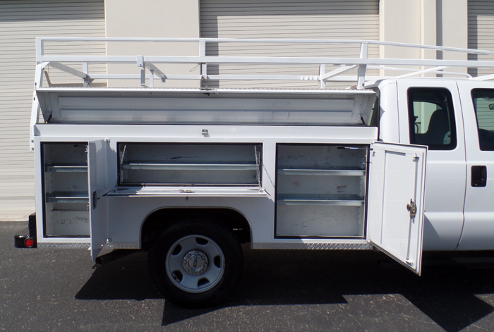 2007 Ford F-350 Super Duty XL Super Cab Utility - Box - Passenger Side