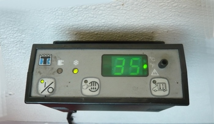 2008 GMC G3500 Extended Diesel  Refrig. Van - Thermo King V-300 Controller