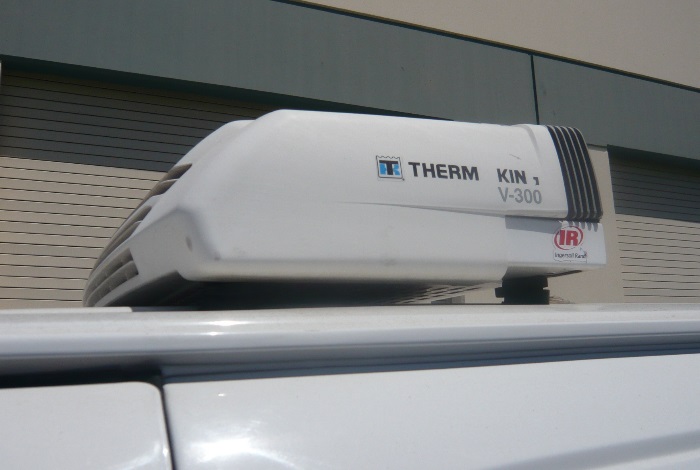 2008 GMC G3500 Extended Diesel  Refrig. Van - Thermo King V-300 Unit