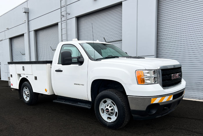 2011 GMC Sierra 2500 HD Utility w/ 116k mi. 