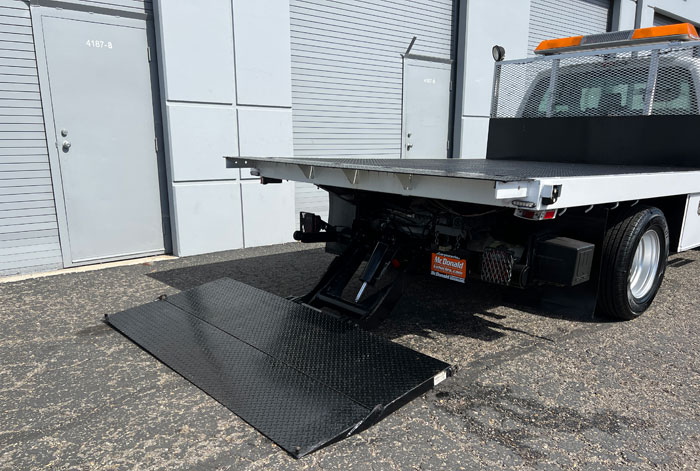 2012 Ford F-350 10' Flatbed - Liftgate 1