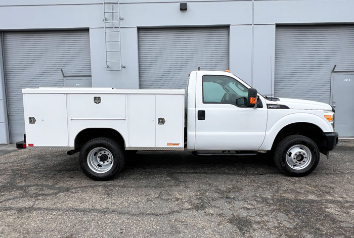 2013 Ford F-350 4WD Utility  - Passenger Side