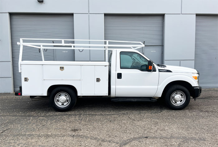 2015 Ford F-250 Utility - Passenger